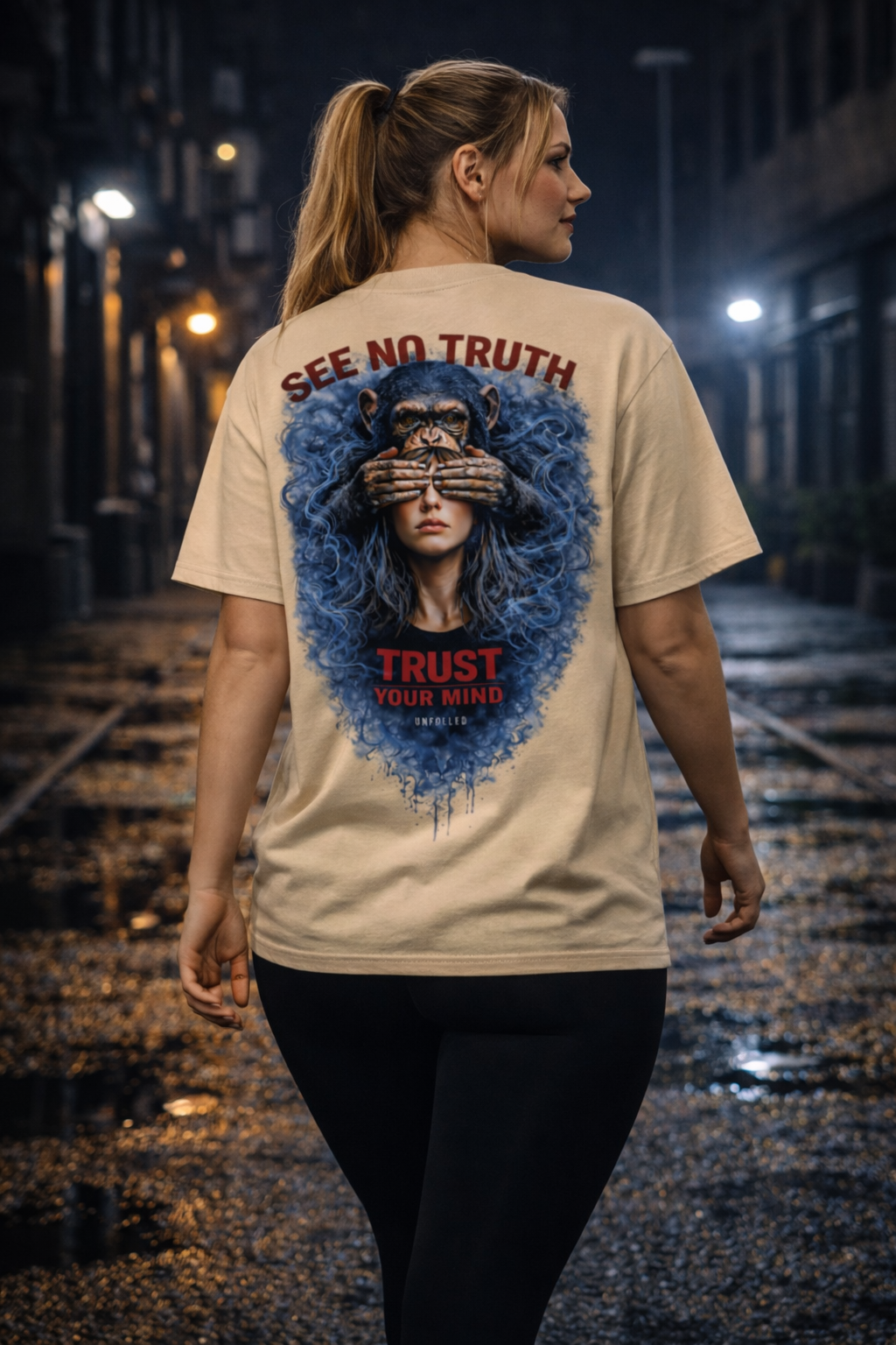 UNFOLDED – „See No Truth“ Oversized Unisex Bio-T-Shirt
